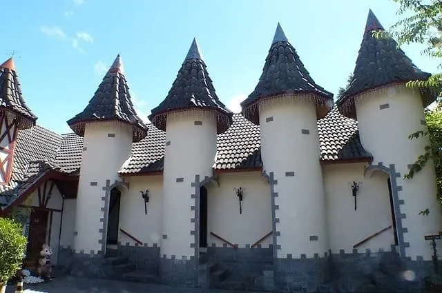 Pousada Dos Esquilos Campos do Jordão Värdshus